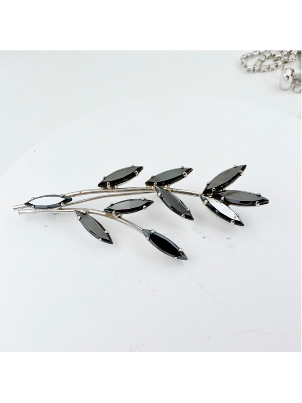 Large 1960s Floral Leaf Spray Brooch, Black Navette Rhinestone Pin, Silver Tone - Picture 5 of 7